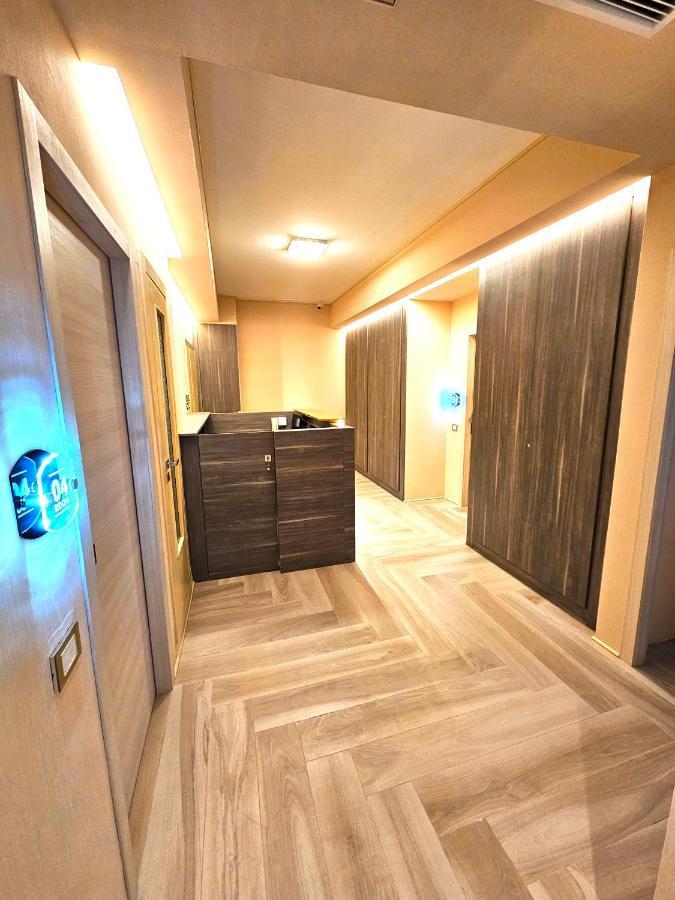 Astoria Supreme - Modern Boutique Bed & Breakfast *
